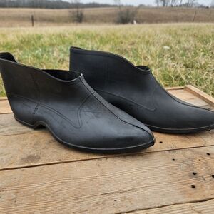 Tingley Weather-Tuff Stretch Rubber Overshoe Hi-Top Work Rubber Medium